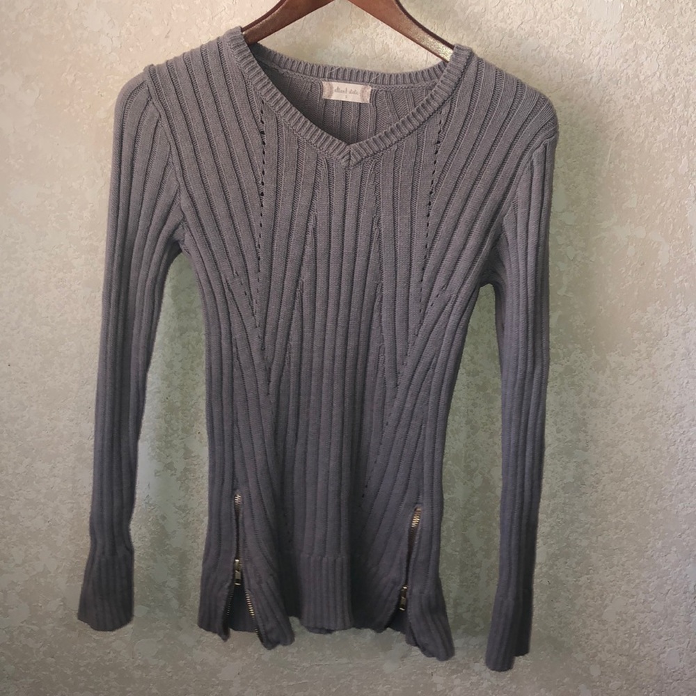 Grey Altar’d state sweater